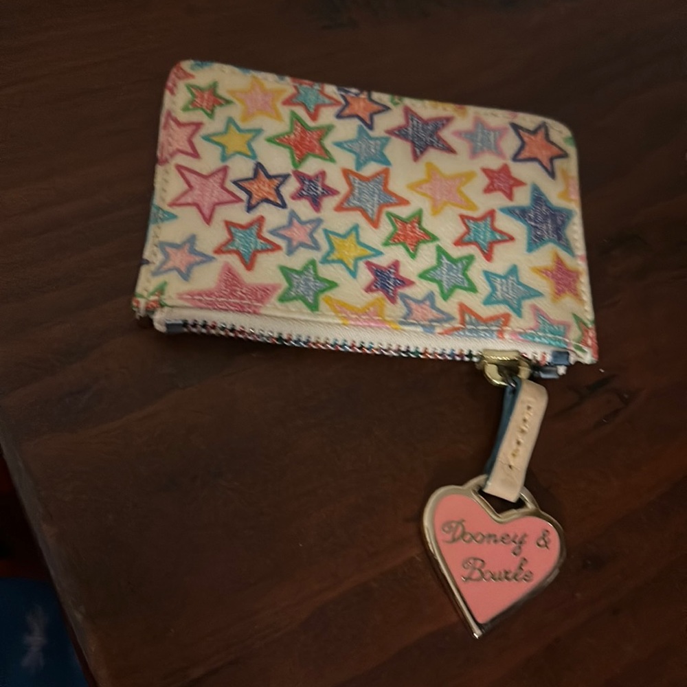 Dooney & bourse change wallet